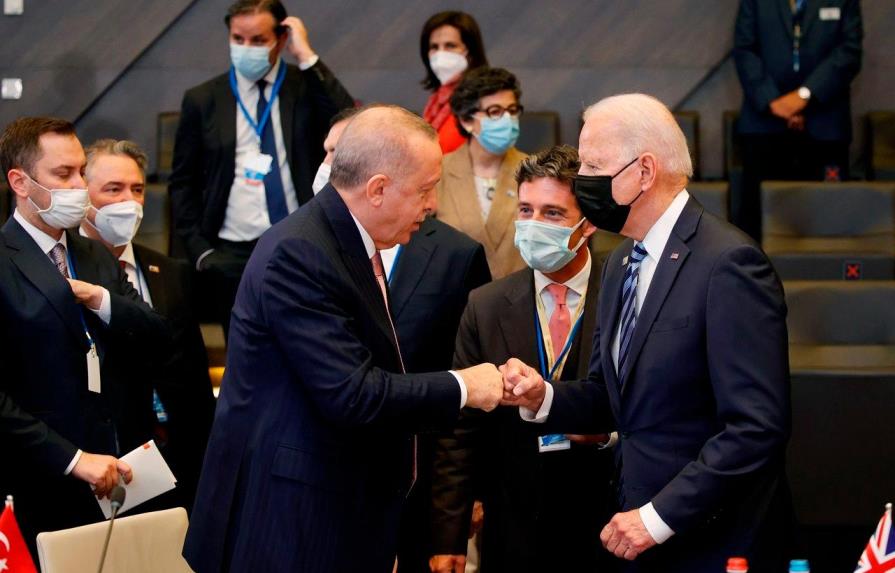 Biden asegura que ha tenido “una muy buena reunión” bilateral con Erdogan