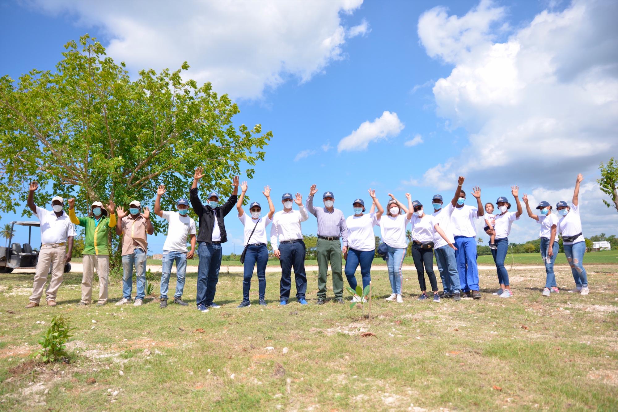 Colaboradores playa nueva romana.