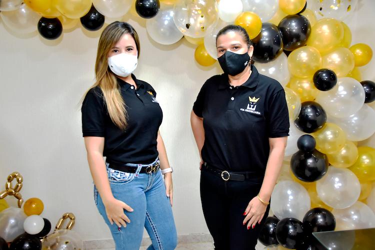Karla Peguero y Melania Pagán.