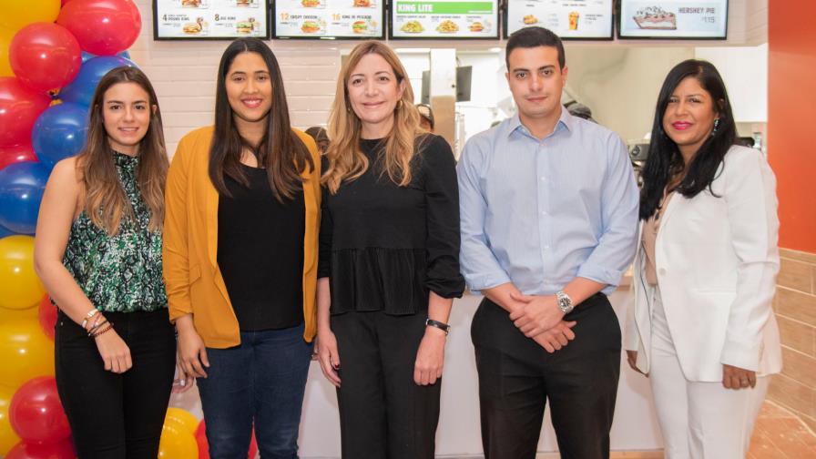 Burger King inaugura restaurante en 4to nivel de Ágora Mall Burger King inaugura restaurante en 4to nivel de Ágora Mall