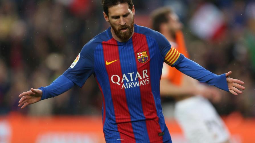 Maradona: “Yo a Leo Messi lo adoro”, dijo rechazando haberle criticado Maradona: “Yo a Leo Messi lo adoro”, dijo rechazando haberle criticado