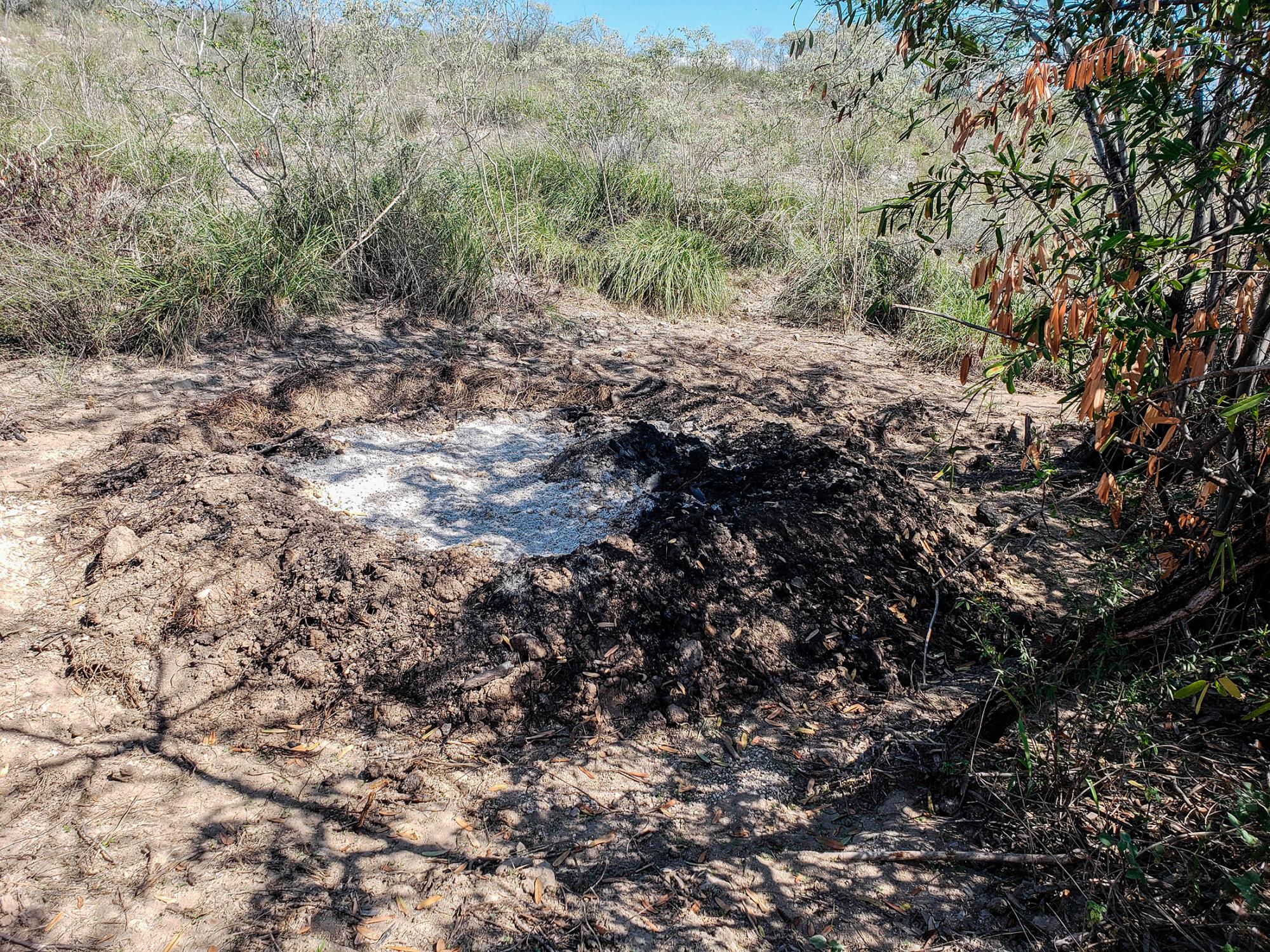 Restos de un horno de carbón no exitoso en El Limón.