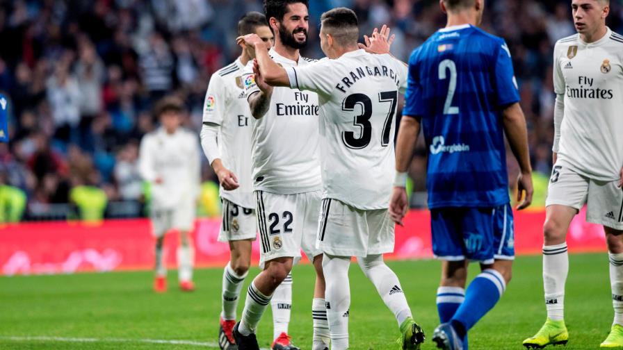 Real Madrid plagado de suplentes golea al Melilla y se mete en octavos de Copa