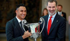 Keylor Navas, entre los Premios Nacionales entregados por los Reyes de España