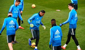 Keylor Navas sufre una lesión muscular en la pierna derecha