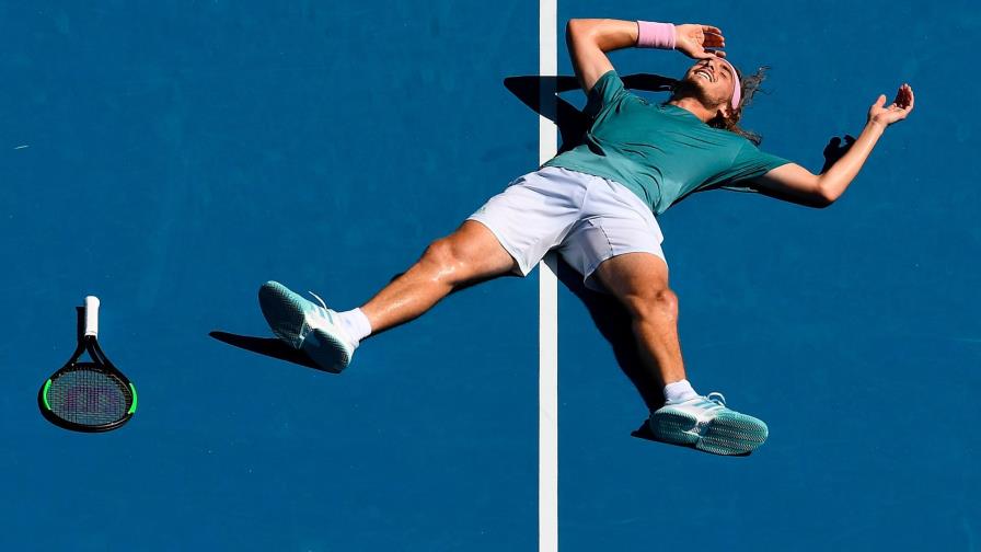Stefanos Tsitsipas sigue su buena racha, avanza a semis en Australia