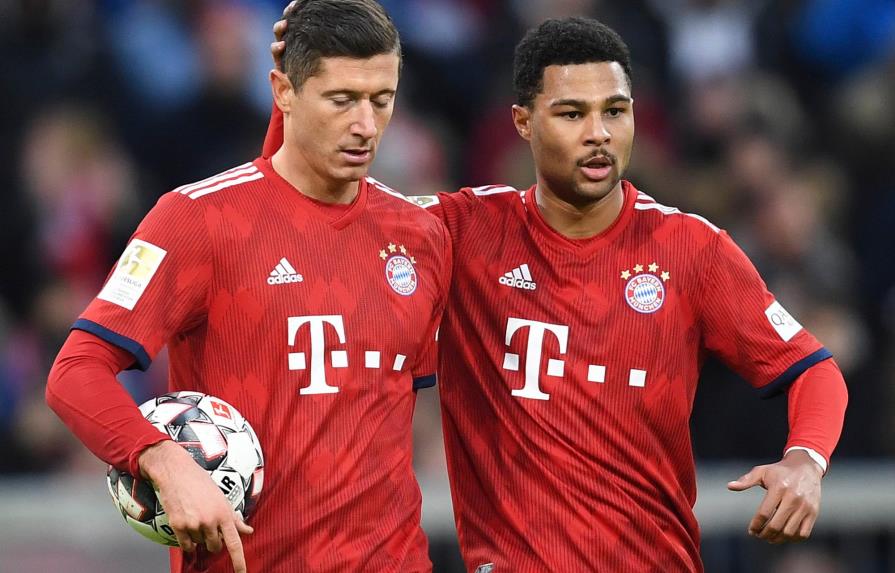 Dortmund y Bayern encuentran trampas en el camino en su carrera por el título
