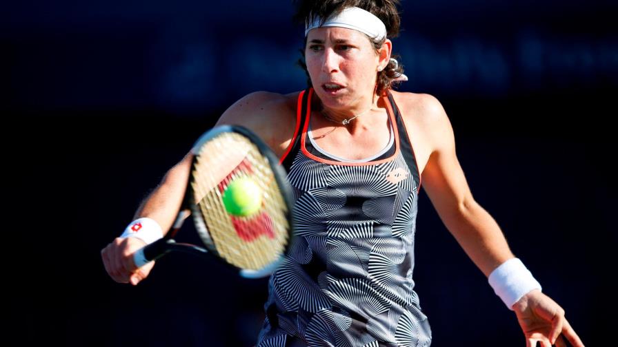 Carla Suárez pasa a cuartos en Dubái, Muguruza eliminada