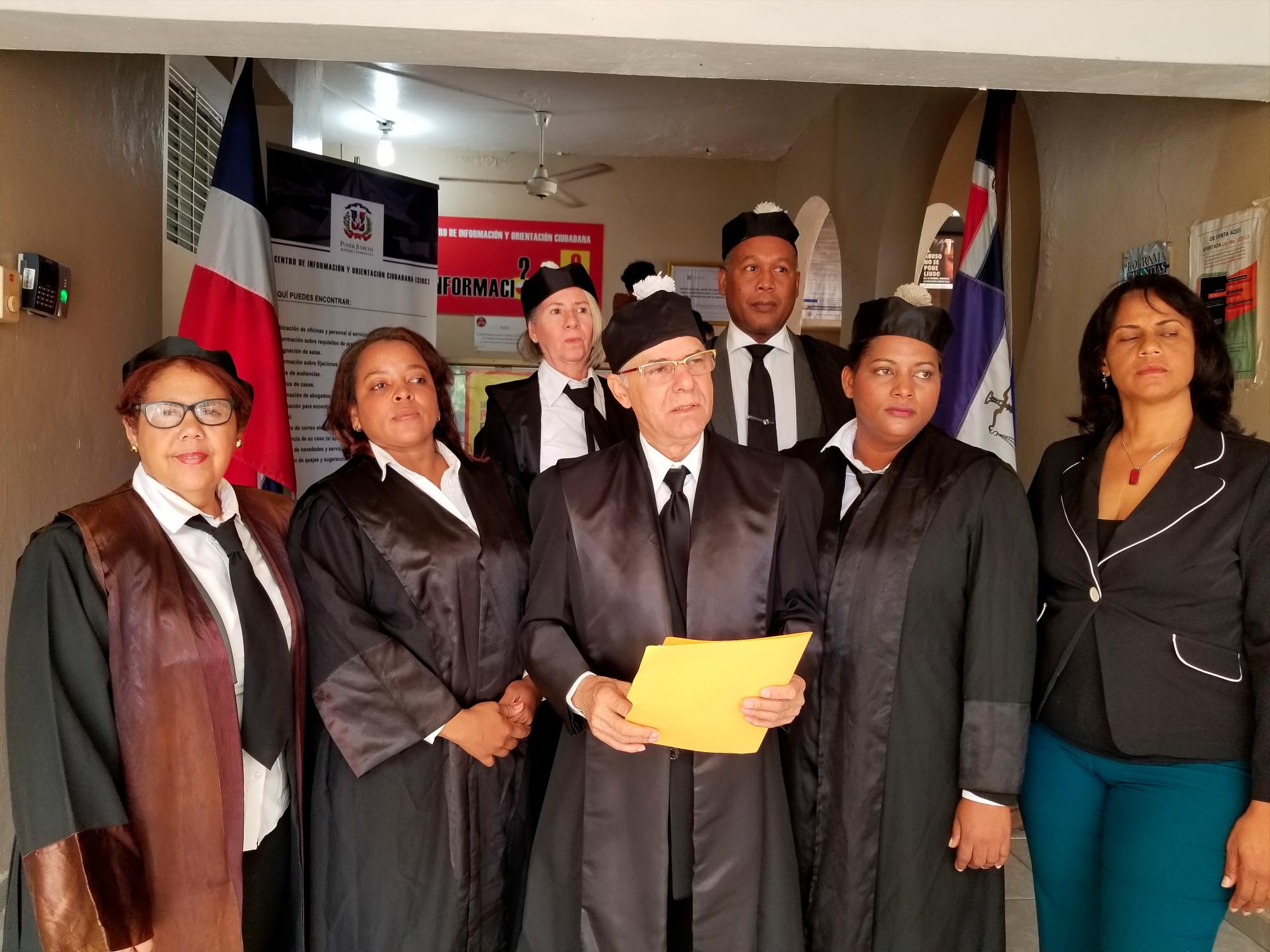 Los juristas depositaron una instancia en ese tribunal