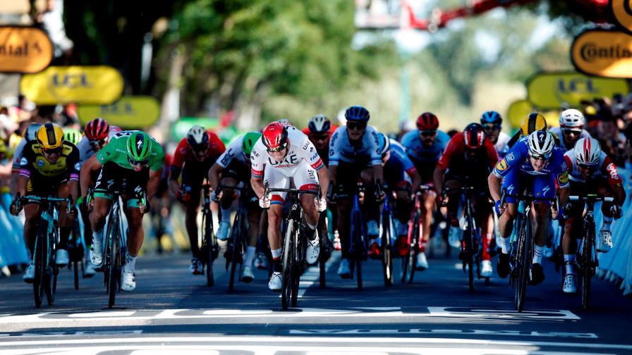 Elia Viviani gana la 4ª etapa del Tour de Francia, Alaphilippe sigue líder