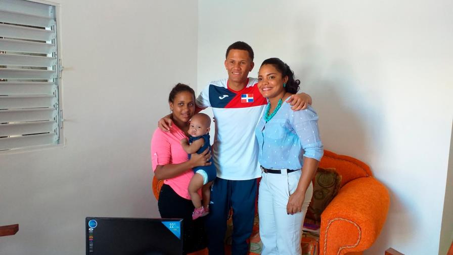 Un nuevo techo de zinc para un medallista de los Juegos Barranquilla 2018