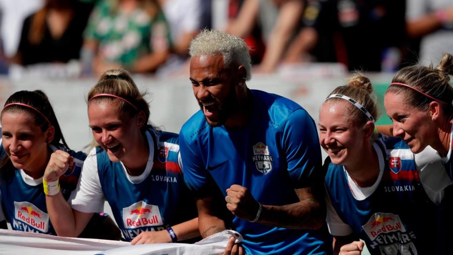 Neymar regresa al PSG en medio de un clima de tensión Neymar regresa al PSG en medio de un clima de tensión