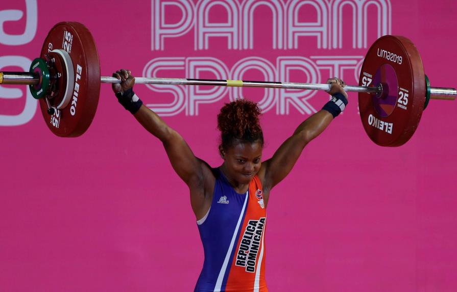 La dominicana Beatriz Pirón impone récord panamericano en modalidad arranque 