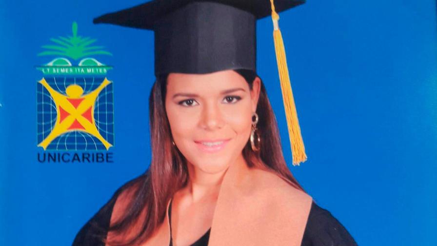 Más de un centenar de mujeres firman manifiesto por una democracia real