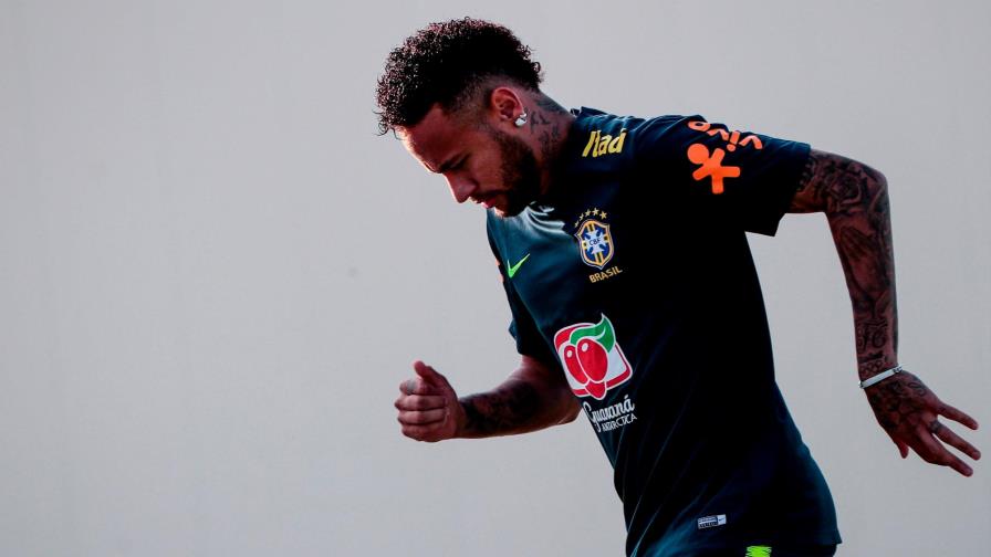 Tite dice que le incomodan los juicios sin información contra Neymar