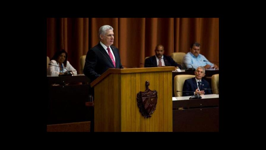 Díaz-Canel asume el nuevo cargo de presidente de la República de Cuba