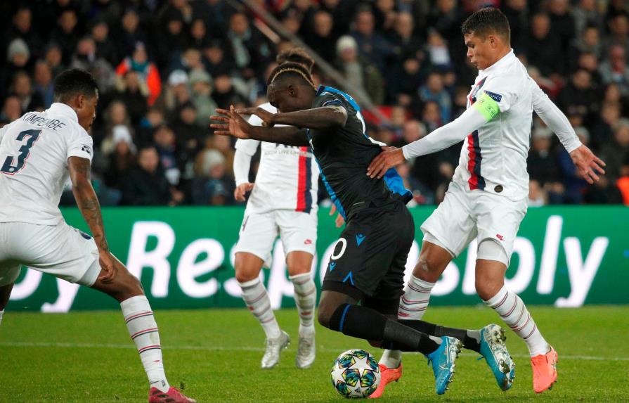 La prensa belga se ensaña con jugador que desperdició un penalti ante el PSG