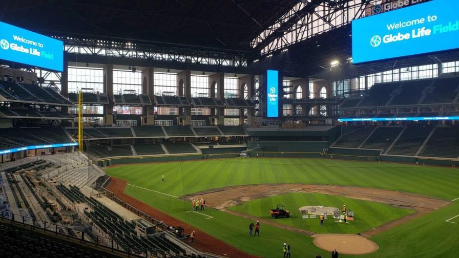 Los Rangers planean jugar con público en el estreno de su moderno estadio