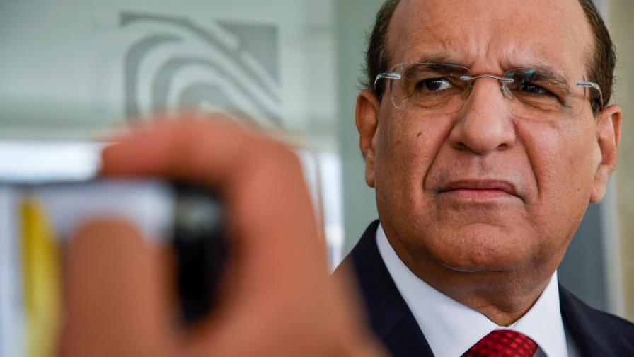 COVID-19 coloca a la JCE en difícil situación en el montaje de mayo