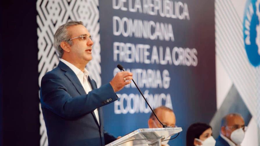 Luis Abinader: “Debemos acelerar el paso e industrializar el país”