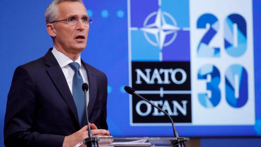 La OTAN advierte que no reconocerá a talibanes si toman Afganistán por fuerza