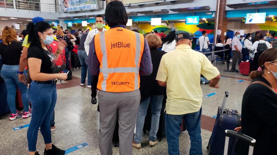 Aerodom no garantiza que pasajeros sin prueba de COVID-19 puedan abordar vuelos