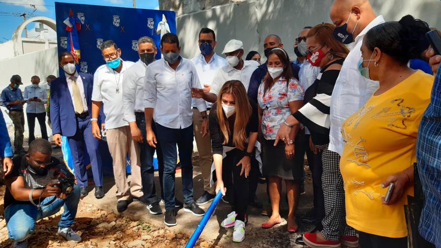 Alcaldía del Distrito Nacional reconstruirá aceras del cementerio de la Gómez