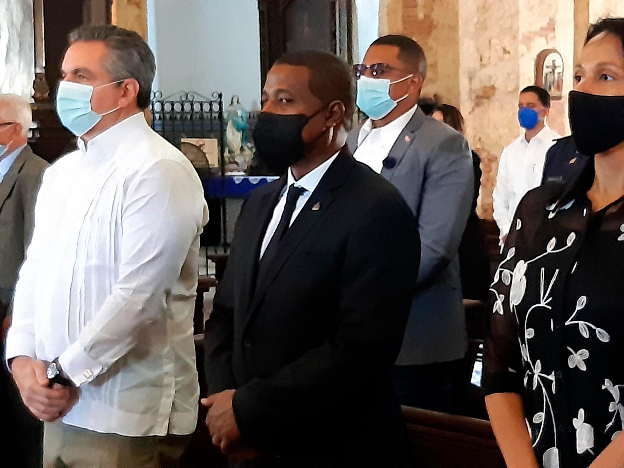 José Leonel Cabrera(Neney) junto al director de Comunidad Digna, Juan Maldonado.
