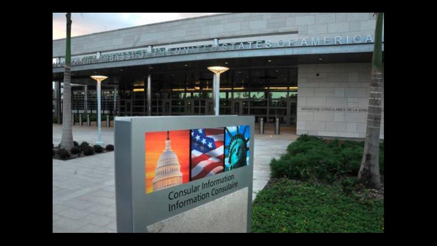 Embajada de EEUU suspende servicios consulares tras el paso de la tormenta Fred