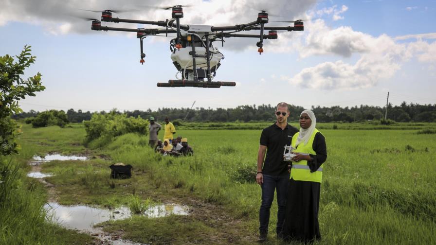 Zanzíbar fumiga arrozales con drones para combatir malaria Zanzíbar fumiga arrozales con drones para combatir malaria