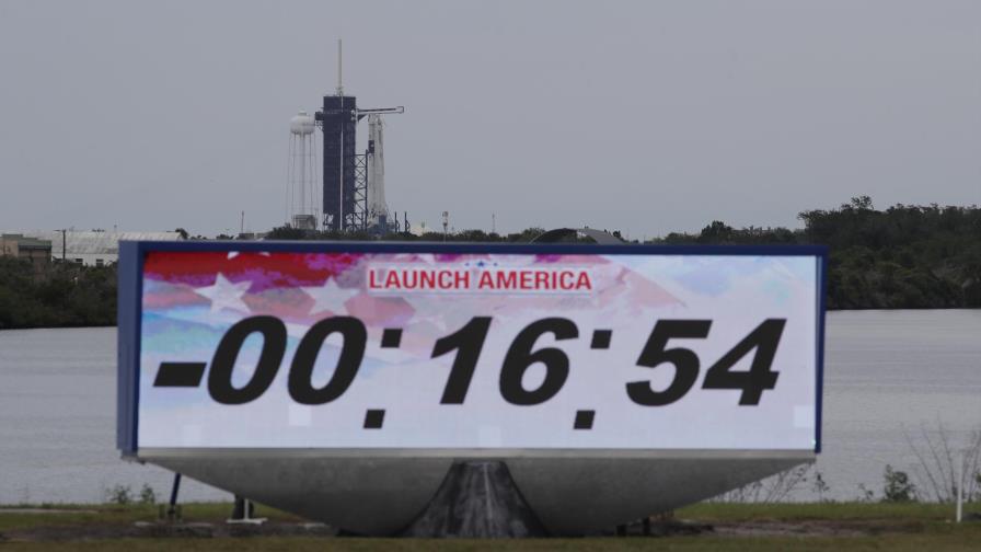 Suspenden lanzamiento de SpaceX por mal clima