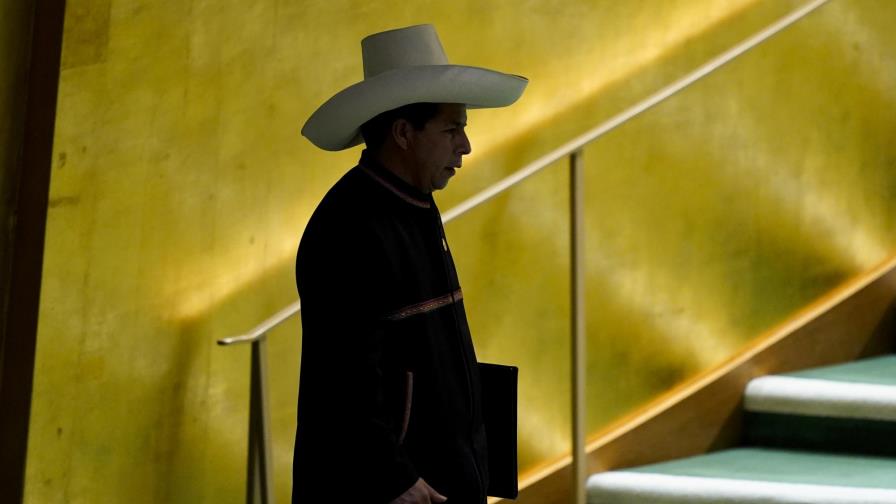 Gabinete de Castillo en Perú logra aprobación en Parlamento