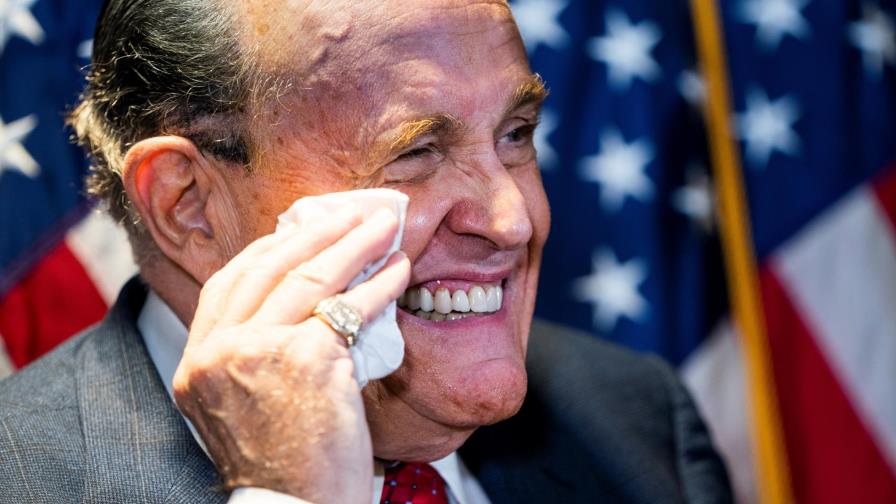 Un supuesto tinte le juega una mala pasada a Rudy Giuliani