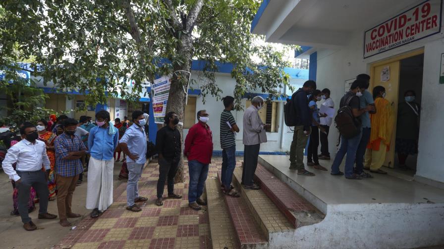 India confirma casos de variante ómicron, insta a vacunarse