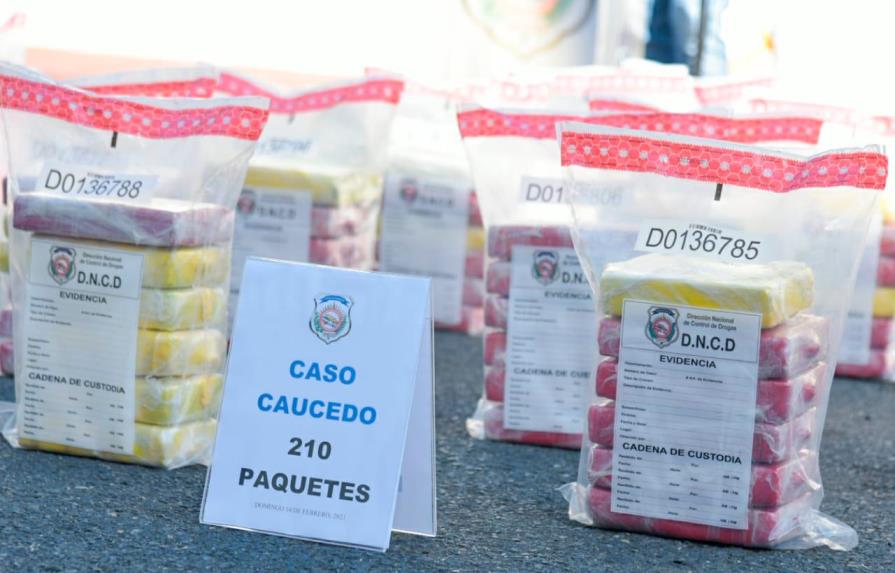 DNCD ocupa 210 paquetes presumiblemente cocaína en Puerto Caucedo