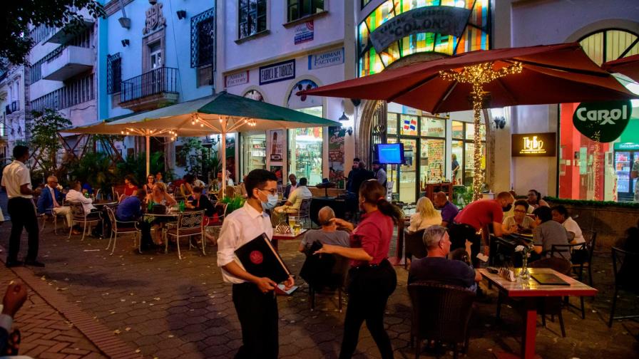 Los jóvenes menores de 20 años disparan contagios del COVID-19