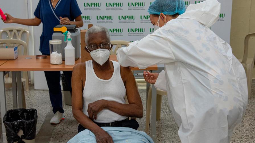 Comienzan a aplicar hoy segunda dosis de vacuna COVID-19