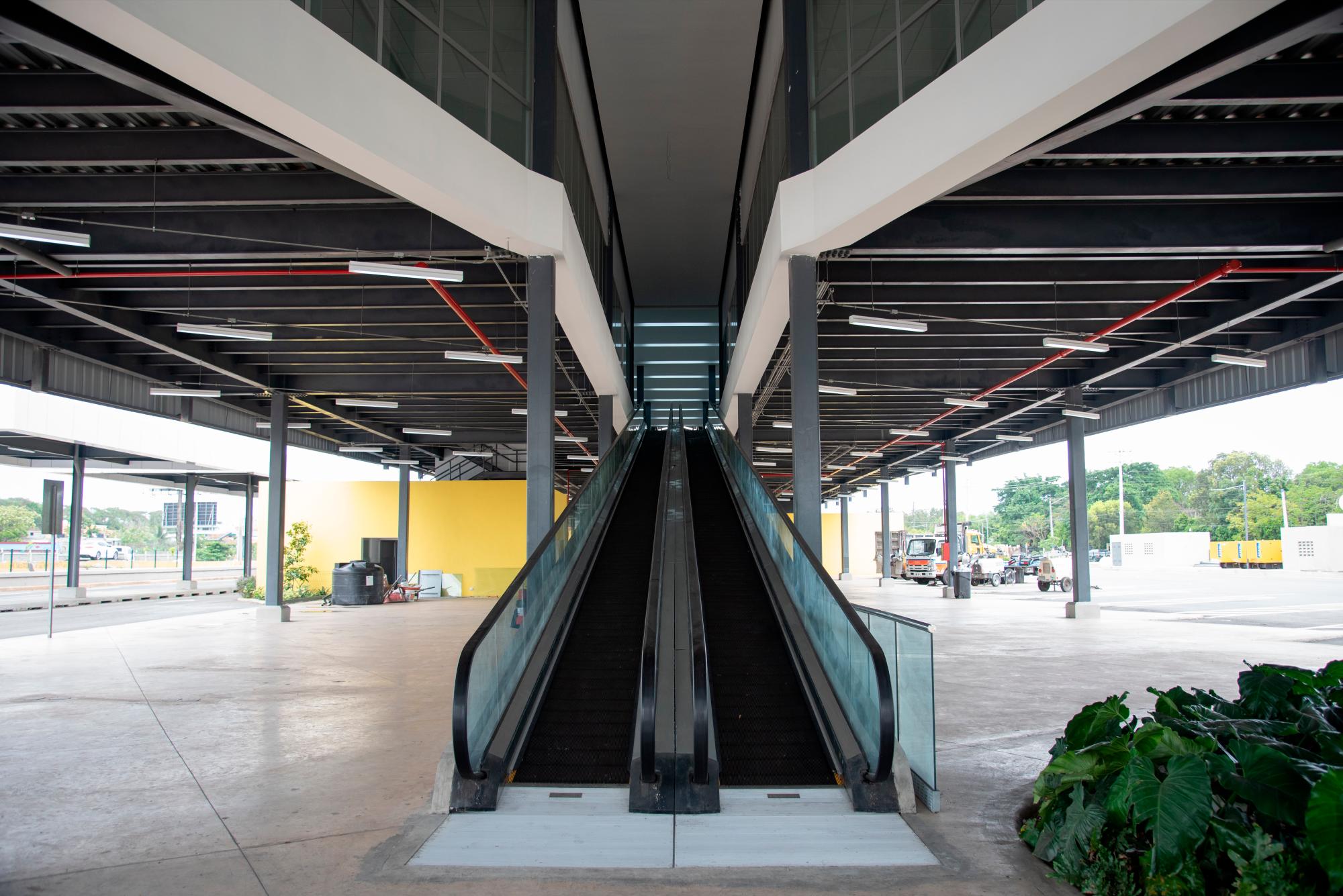 Se trata de una obra diseñada para autobuses.