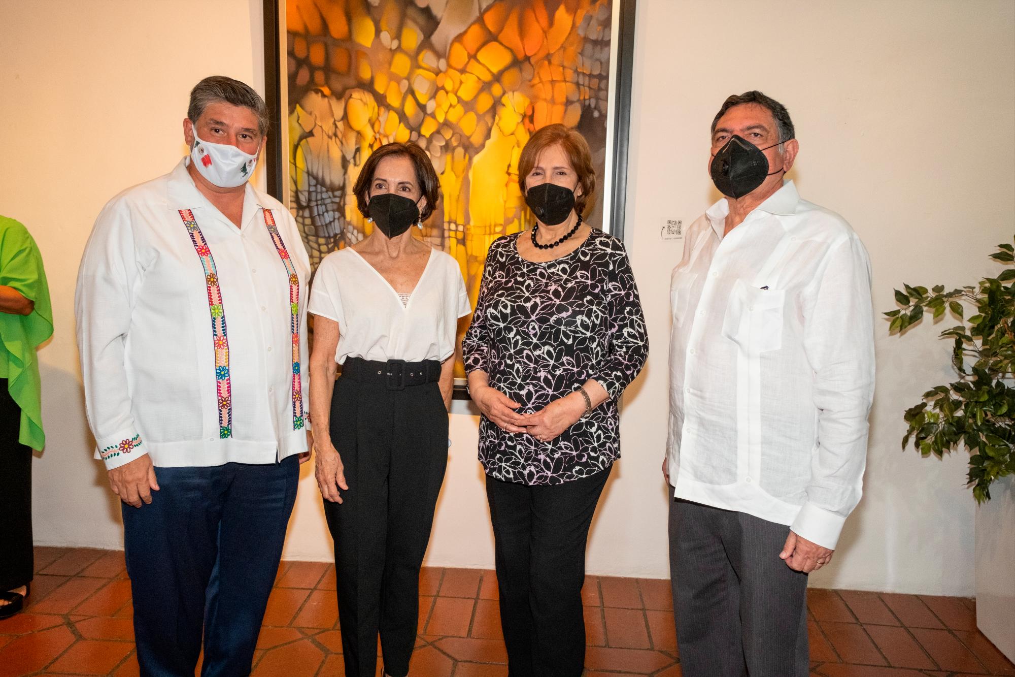  Carlos Peñafiel, Amaya Salazar, Carmen Heredia y Gamal Michelén.