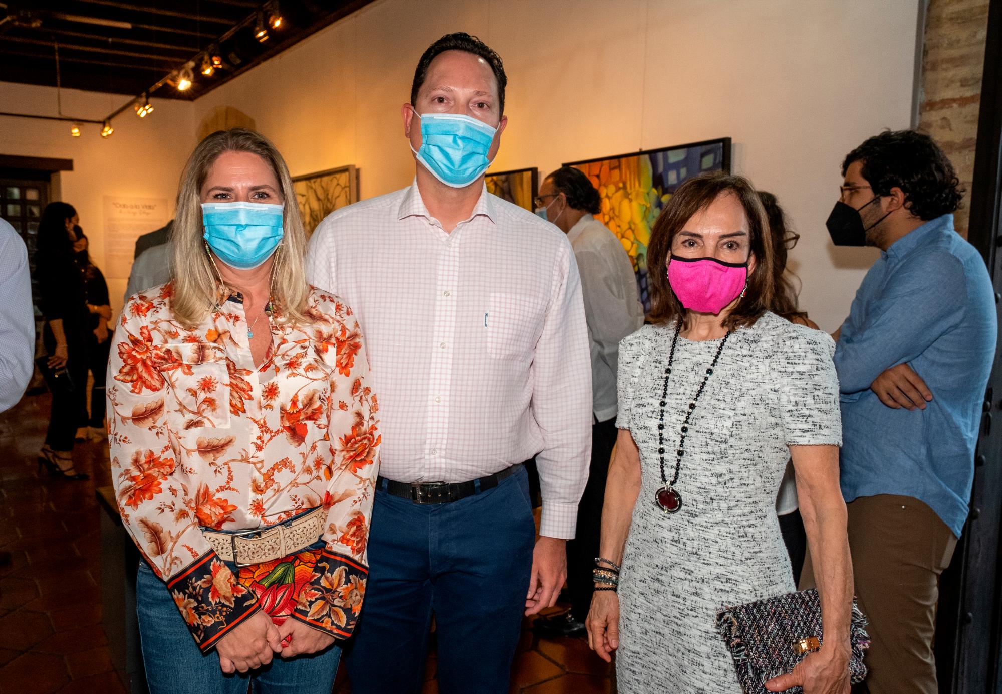 Priscila Najri, Miklos Szabo y Bingene Salazar.