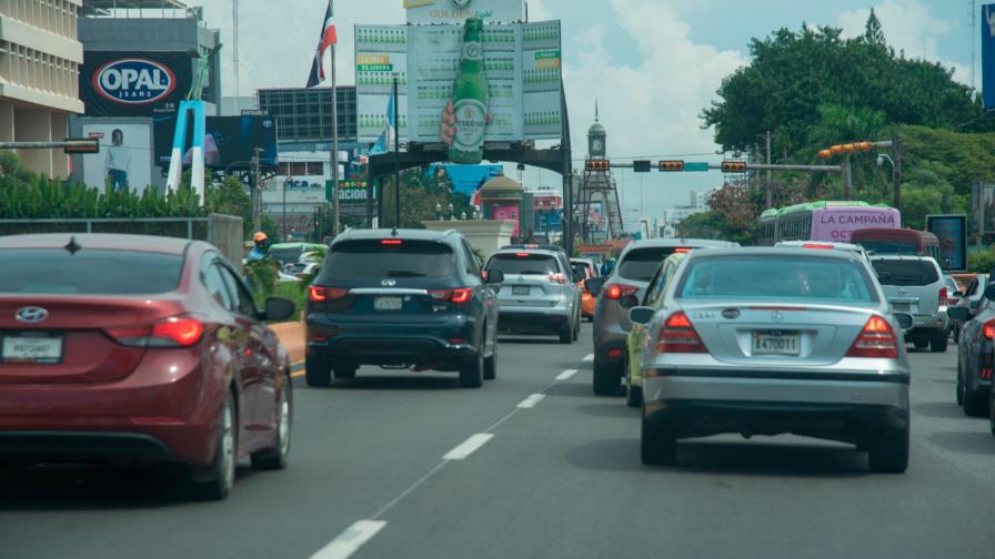 Estudian posibles soluciones a la salida de servicio de semáforos por fenómenos atmosféricos