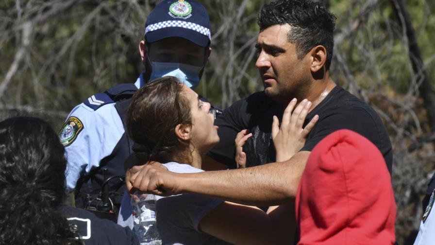 Australia: Localizan con vida a niño extraviado de 3 años