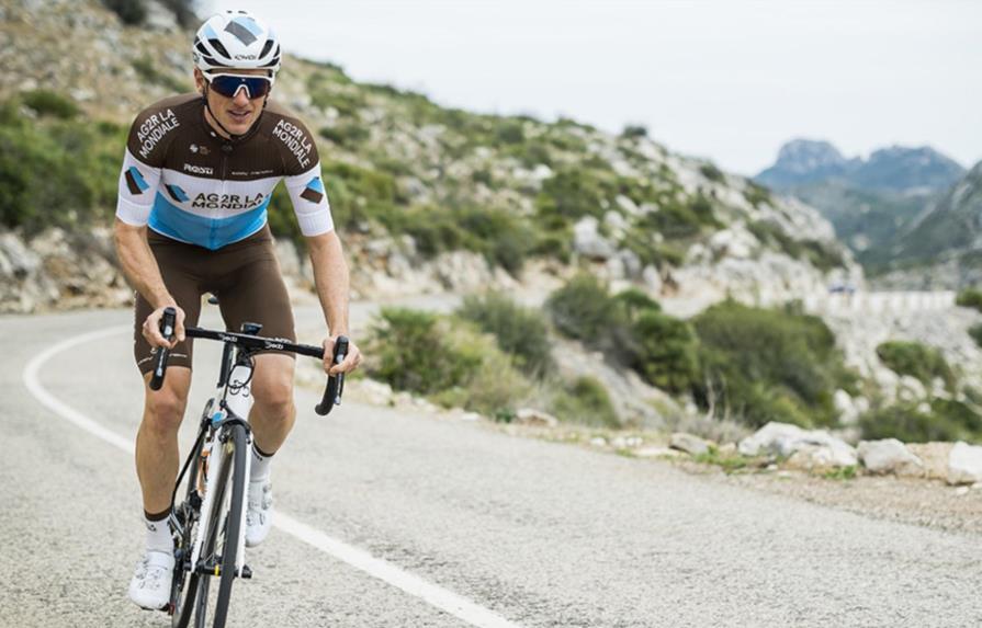 AG2R pierde a tres ciclistas en los dos primeros días de Vuelta