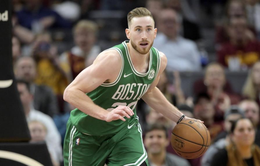 Gordon Hayward rescinde su contrato con Boston Celtics