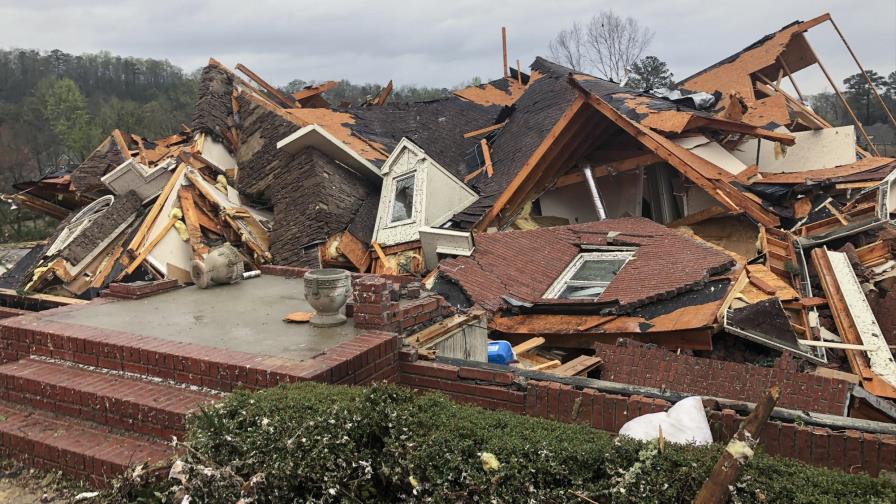 Al menos 5 muertos por tormentas en el sur de Estados Unidos