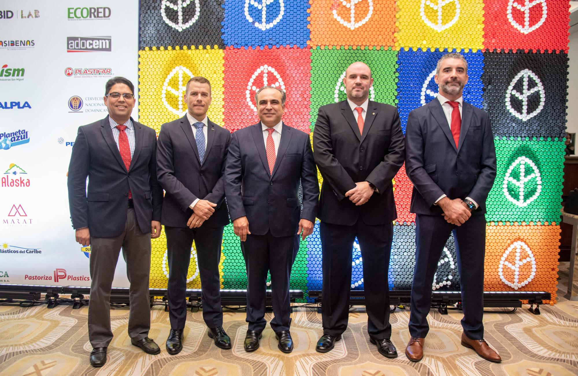 Juan Amell, Jake Kheel, Celso Juan Marranzini, Carlos Ricalde y Fernado Del Río.