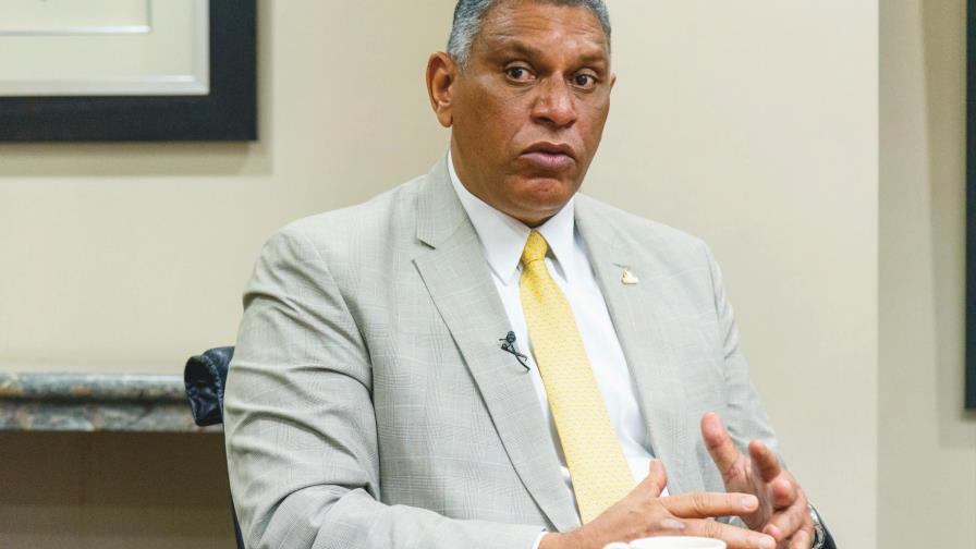 En Cristo Rey se han recuperado más de 200 armas de fuego, según Chu Vásquez En Cristo Rey se han recuperado más de 200 armas de fuego, según Chu Vásquez