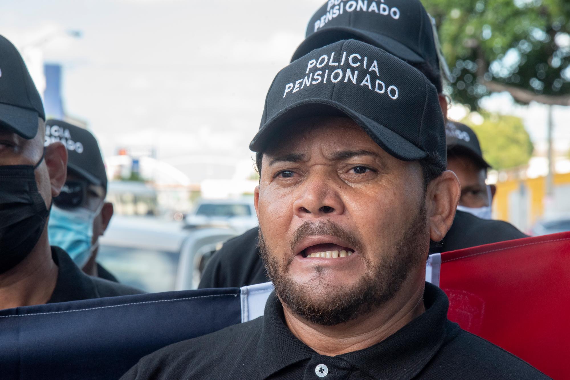 Adriano Guerra, vocero de los pensionados de la Policía y las Fuerzas Armadas