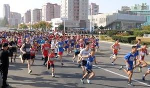 Un atleta aficionado muere tras colapsar cerca de la meta en prueba del Medio Maratón de Bogotá