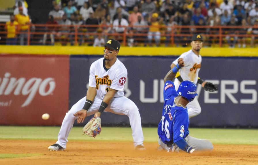 ¿Cómo ha cambiado el ritmo de triunfos de las Águilas y el Licey en los últimos 10 años?